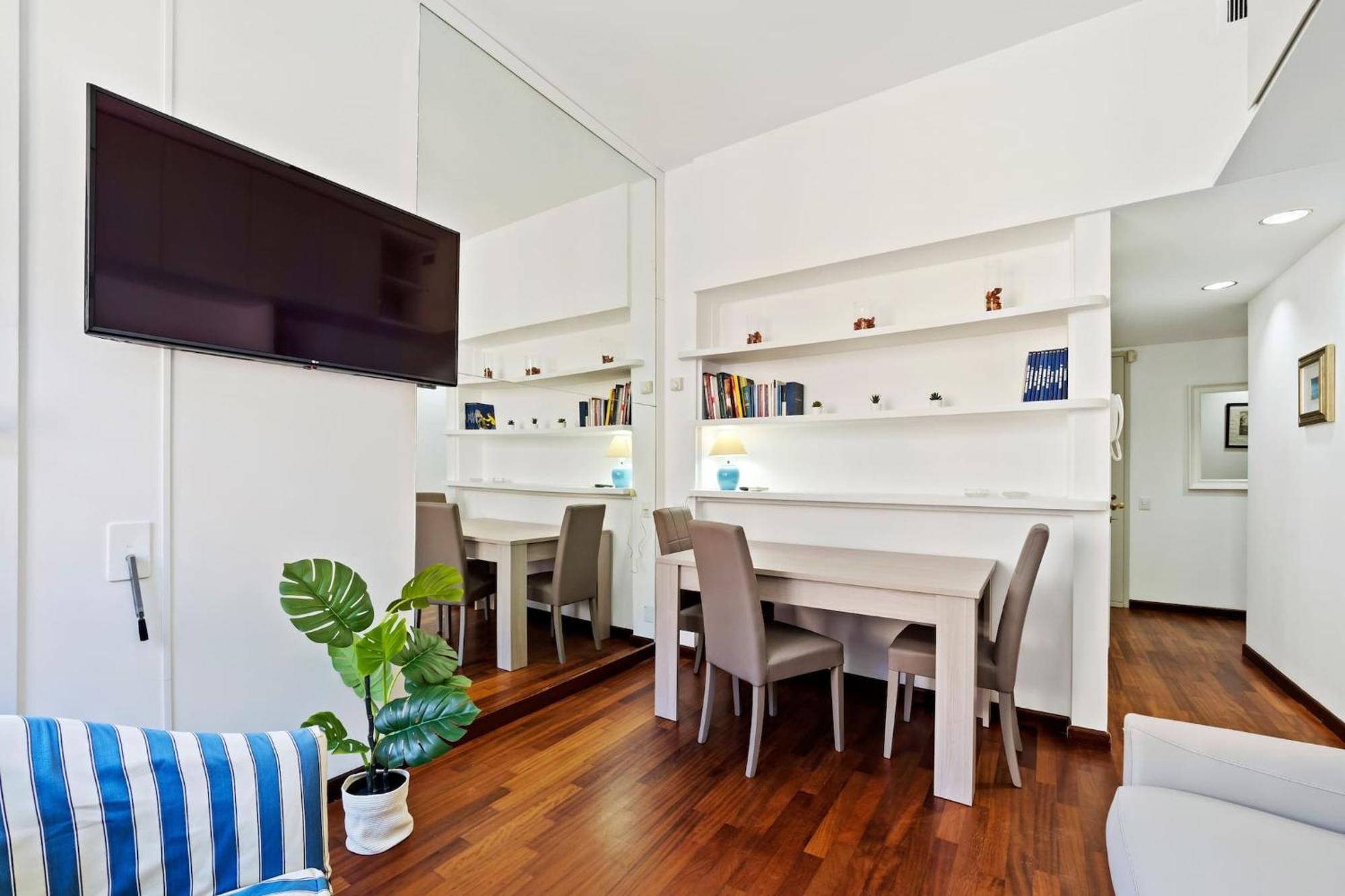 Lovely Apartments In The Hearth Of Brera By Rentopolis Milan Exterior photo