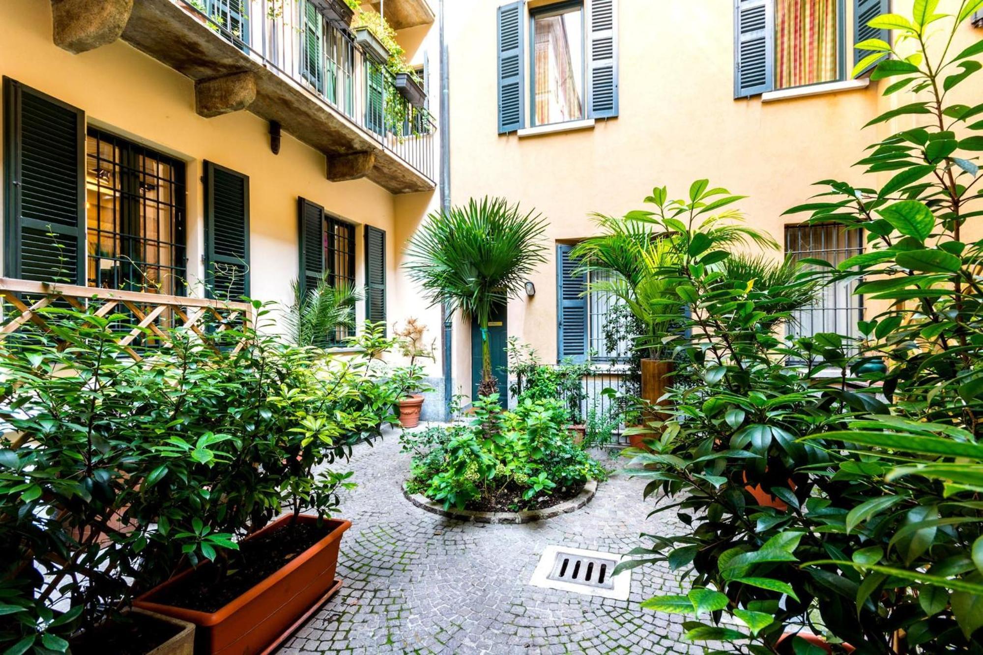 Lovely Apartments In The Hearth Of Brera By Rentopolis Milan Exterior photo