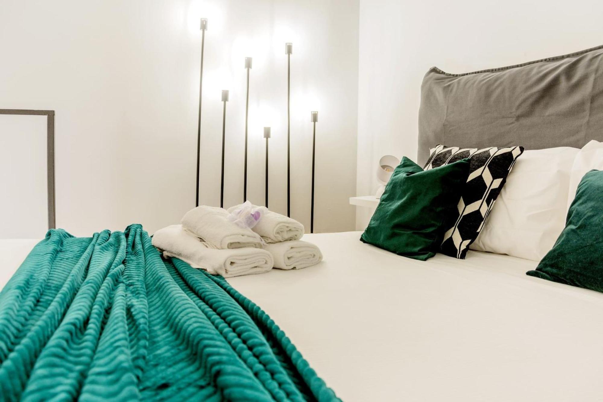Lovely Apartments In The Hearth Of Brera By Rentopolis Milan Exterior photo
